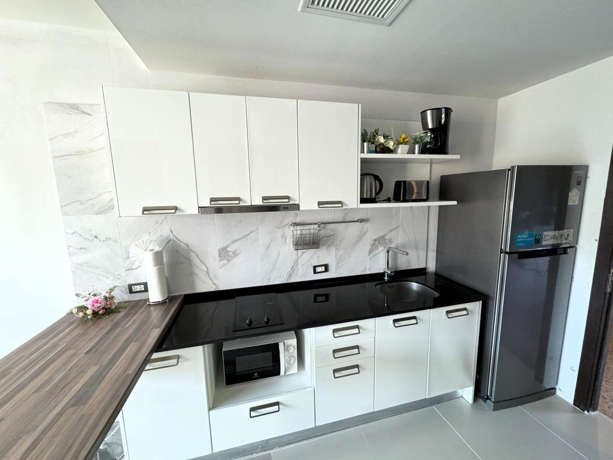 Private Apartment At Emerald Terrace パトン エクステリア 写真