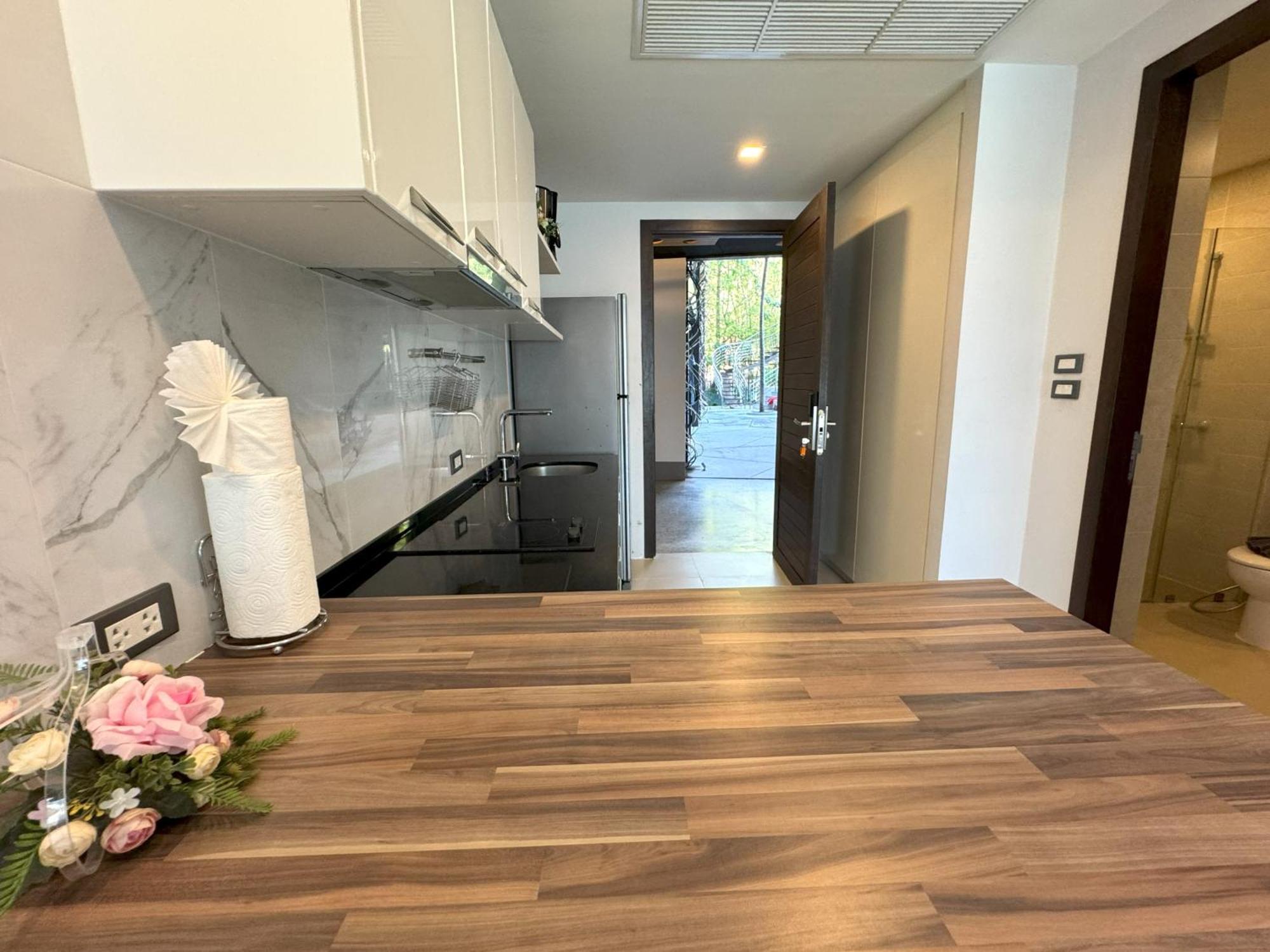 Private Apartment At Emerald Terrace パトン エクステリア 写真