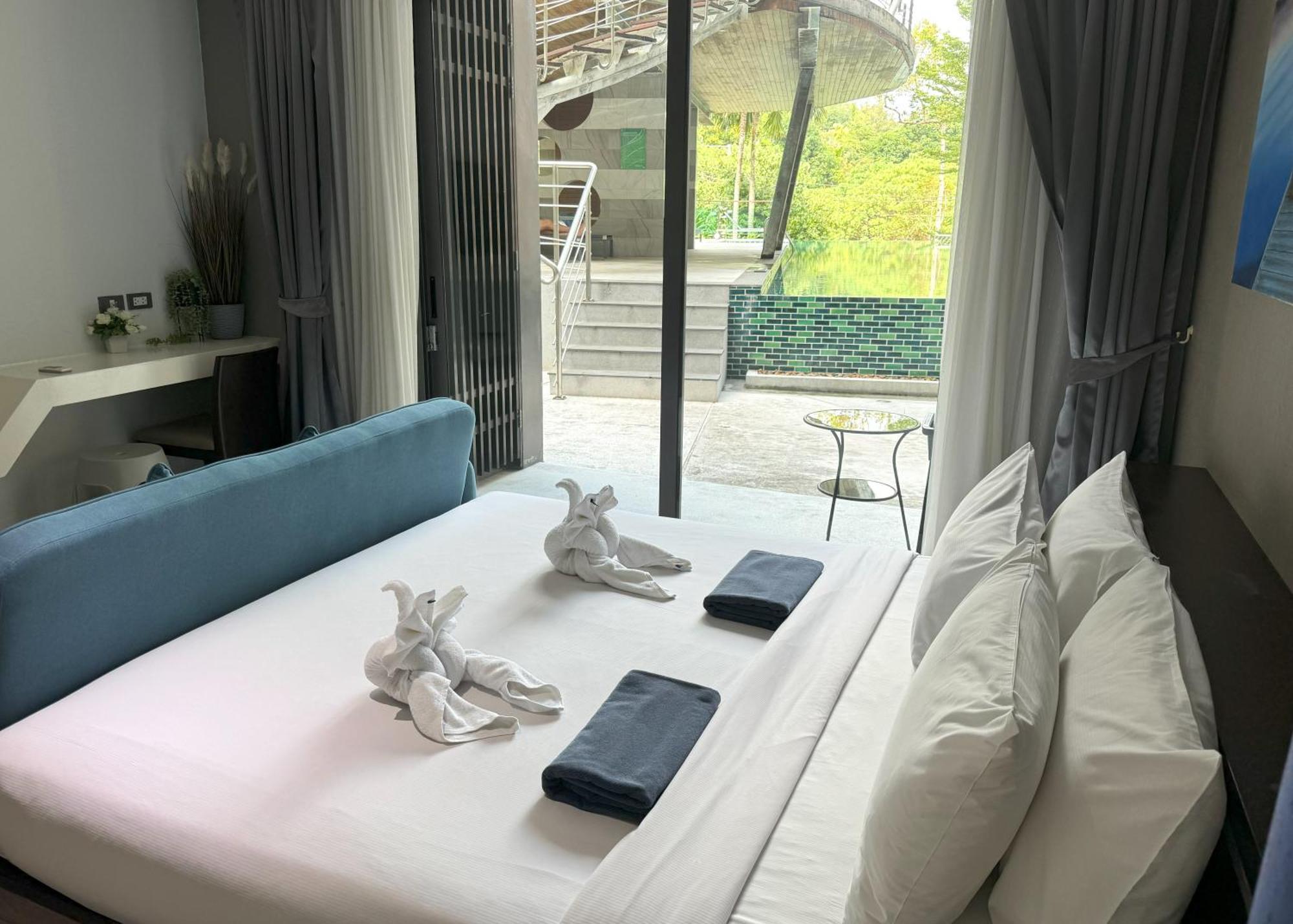 Private Apartment At Emerald Terrace パトン エクステリア 写真