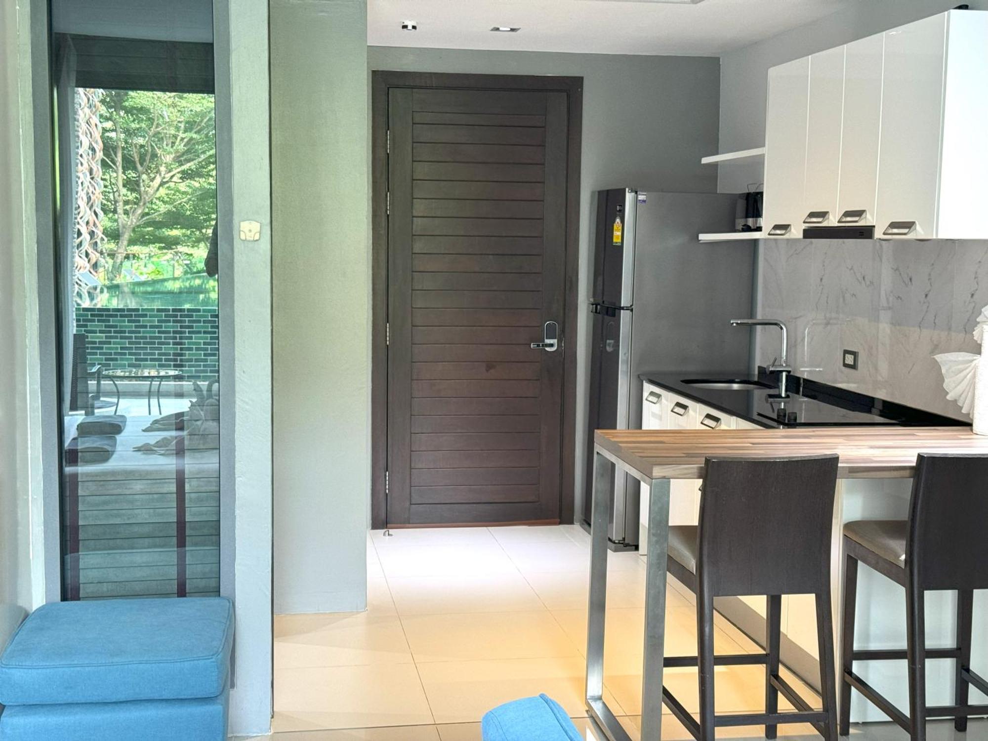 Private Apartment At Emerald Terrace パトン エクステリア 写真