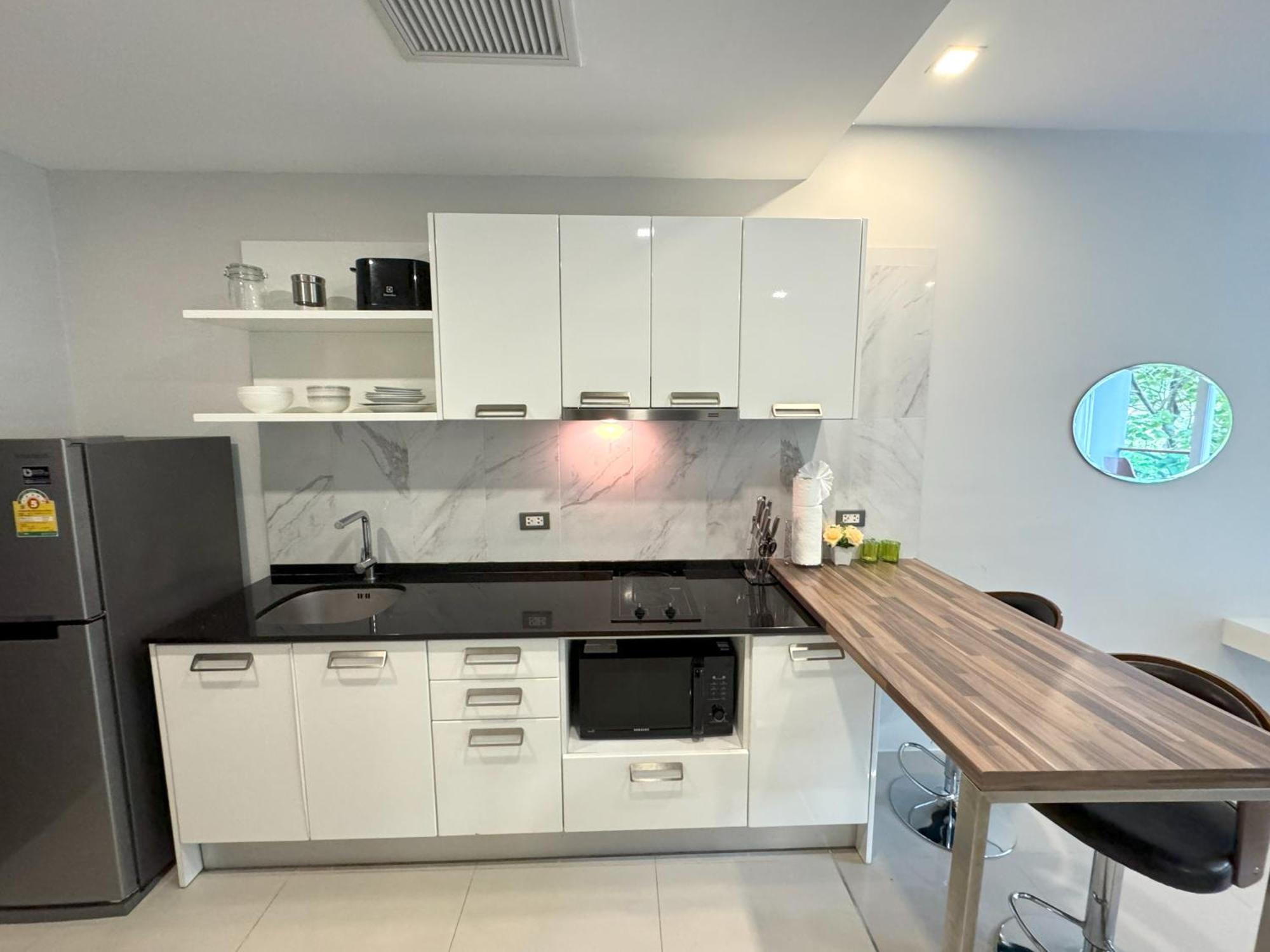 Private Apartment At Emerald Terrace パトン エクステリア 写真