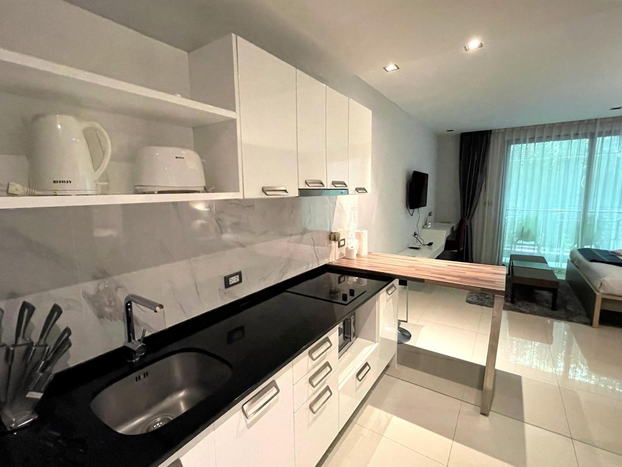 Private Apartment At Emerald Terrace パトン エクステリア 写真