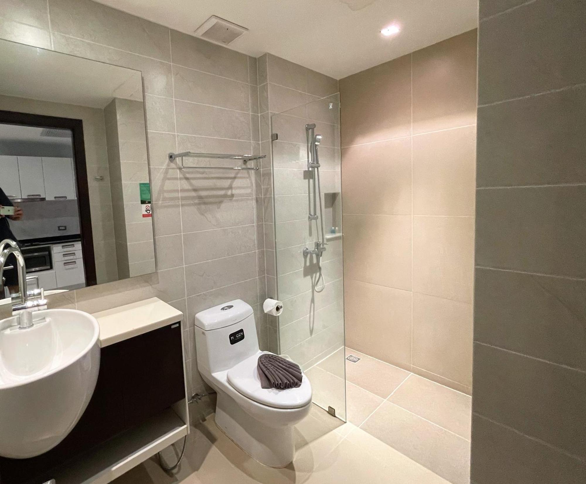 Private Apartment At Emerald Terrace パトン エクステリア 写真